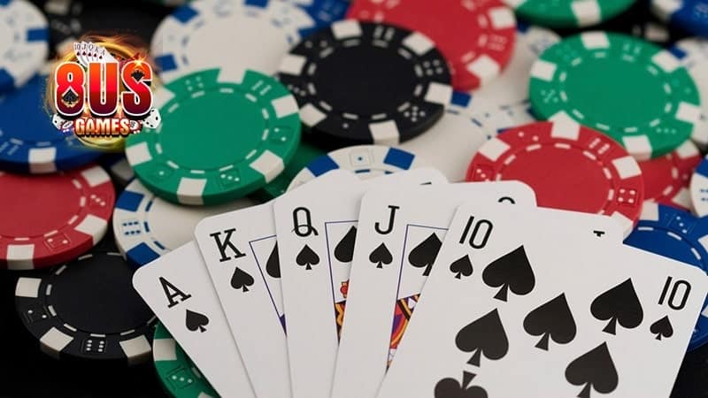 Hãy ghi nhớ thứ tự các bộ bài từ mạnh đến yếu khi đánh Poker