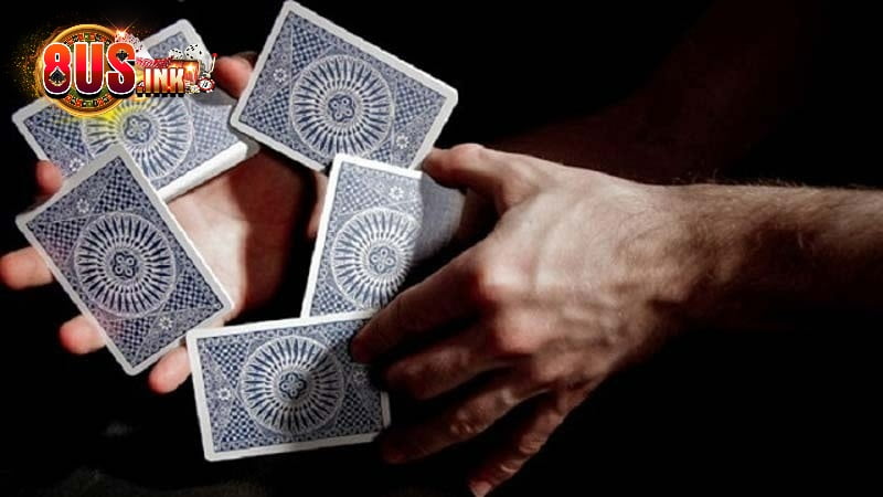 Phỏm bịp khá dễ thực hiện nhưng cũng tiềm ẩn nguy cơ